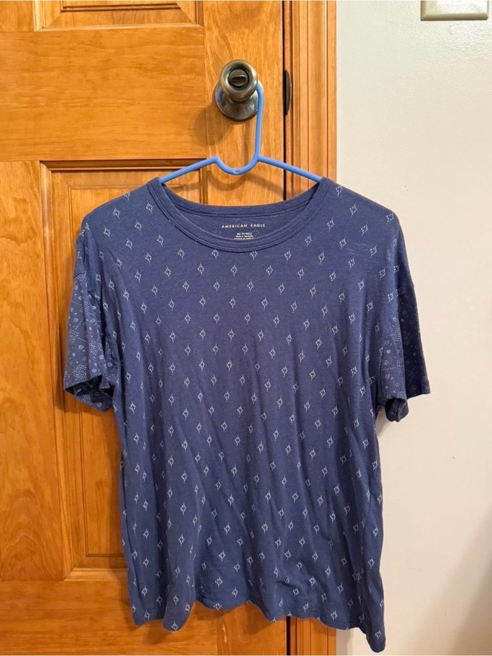 American Eagle Outfitters Navy Short-Sleeve Patterned Crew Tee